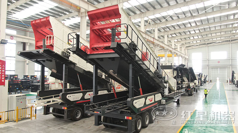 紅星機(jī)器瀝青路面 破碎機(jī)車(chē)間展示