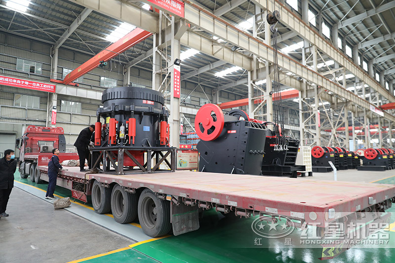 混凝土碎石機廠家-紅星機器車間發(fā)貨