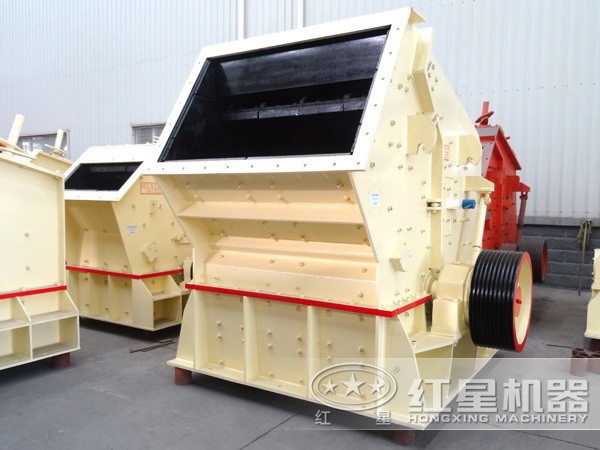 反擊式碎石機正面展示圖 反擊式碎石機正面展示圖