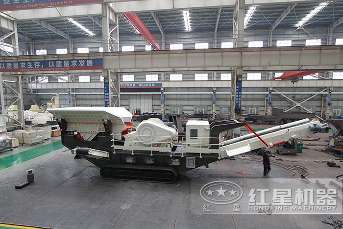 履帶式移動(dòng)破碎機(jī)