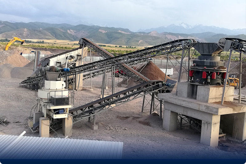 中型制砂碎石機(jī)現(xiàn)場(chǎng) 中型制砂碎石機(jī)現(xiàn)場(chǎng)