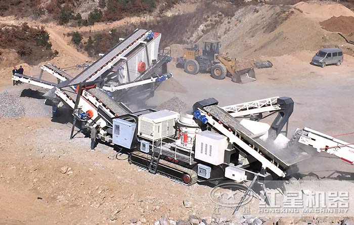 河北客戶輪胎式圓錐式移動(dòng)破碎站設(shè)備客戶現(xiàn)場(chǎng)