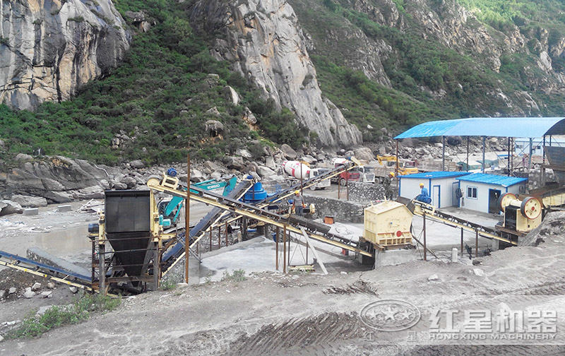 河北時產(chǎn)100噸石灰石生產(chǎn)線：鄂破+反擊破+制砂機(jī)