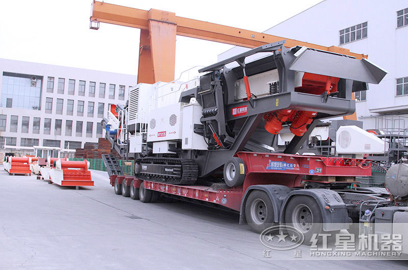 履帶式移動破碎機發(fā)貨現(xiàn)場-現(xiàn)貨快發(fā)，全國配送